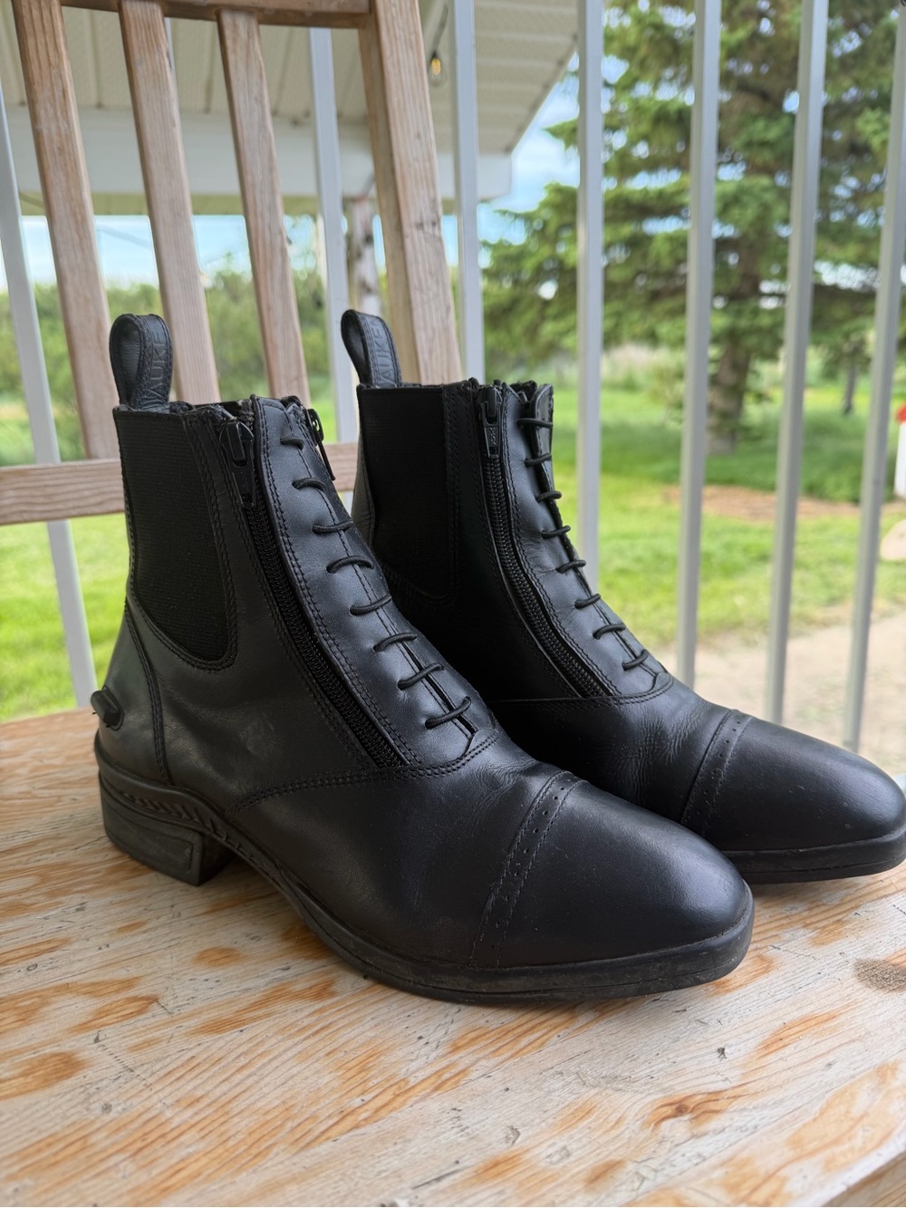 Women’s AUKEN Classic Black Leather Paddock Boots with Side Zippers